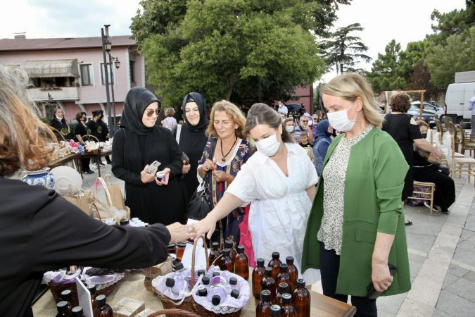 Marmara Kadınlar Birliği’nden geniş katılımlı aşure günü