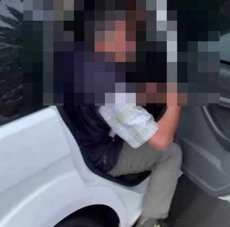 TEM’deki araçtan 8 kaçak göçmen çıktı