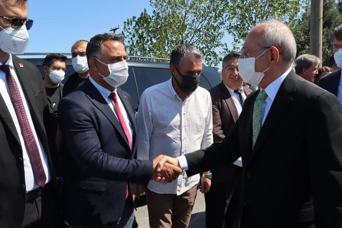 Büyük saygısızlık Genel Başkanı salkım saçak karşıladı!