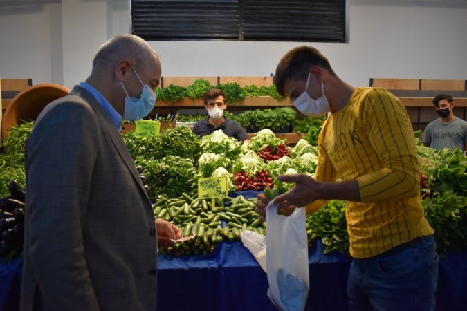 Köyde yetiştirdikleri mahsulleri burada satacaklar
