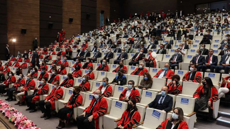 Bakan Varank, akademisyenlere seslendi