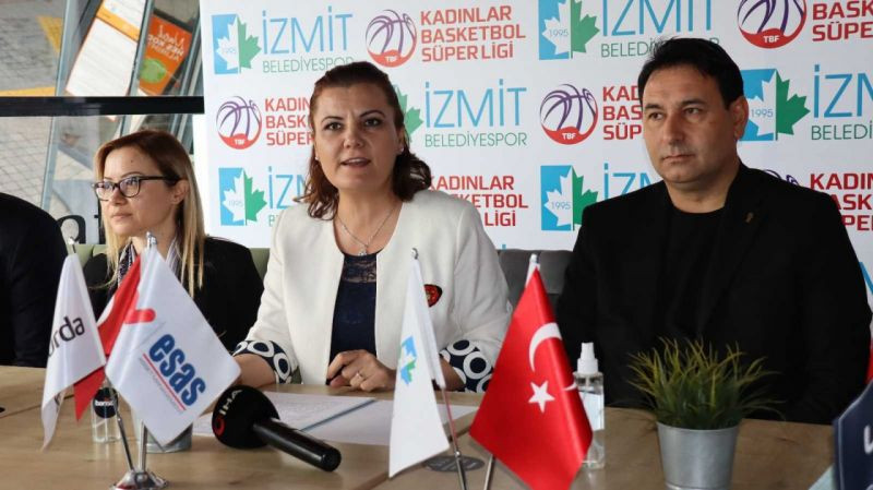 İzmit Belediyespor sezona hazır