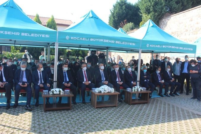 Ensar Vakfı Başkanı, imam hatip istedi