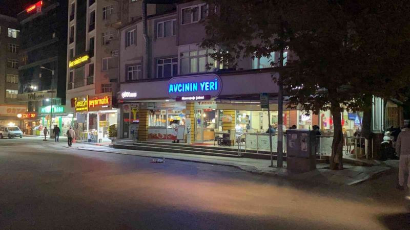 Gençler arasındaki tartışma kanlı bitti