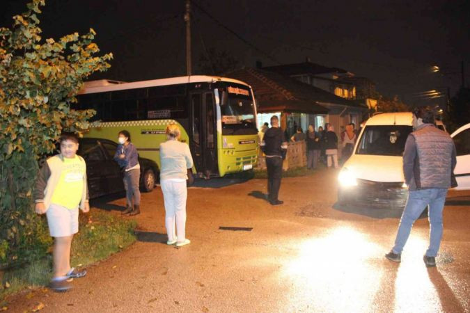 İki otomobil çarpıştı: 1 yaralı