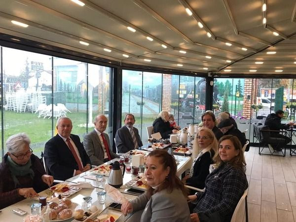 CHP’li emekli öğretmenden Hakan Çakar’a SİTEM!