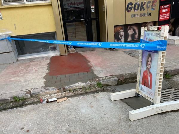 Güney’den Hürriyet’e reklam tepkisi “Fotoğraf çimentodan daha pahalı”