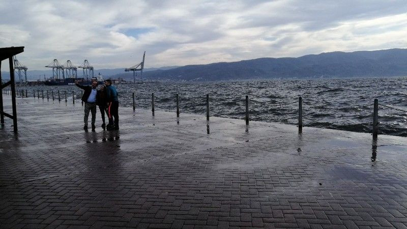 Kocaeli'de lodos hayatı olumsuz etkiledi