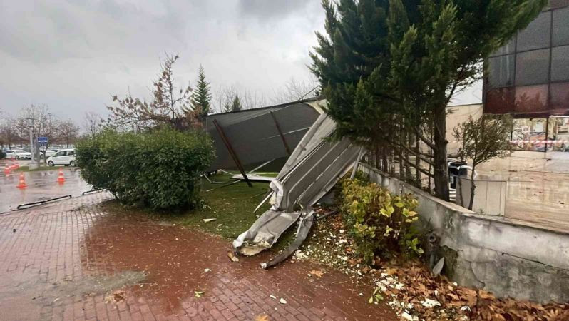 Kültür merkezinde facianın eşiğinden dönüldü