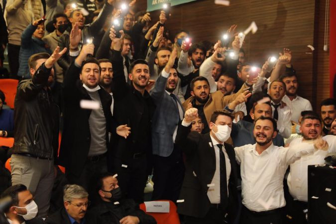 Ellibeş: Bir kolunuza HDP'yi, bir kolunuza Türkkan'ı alın dolaşın