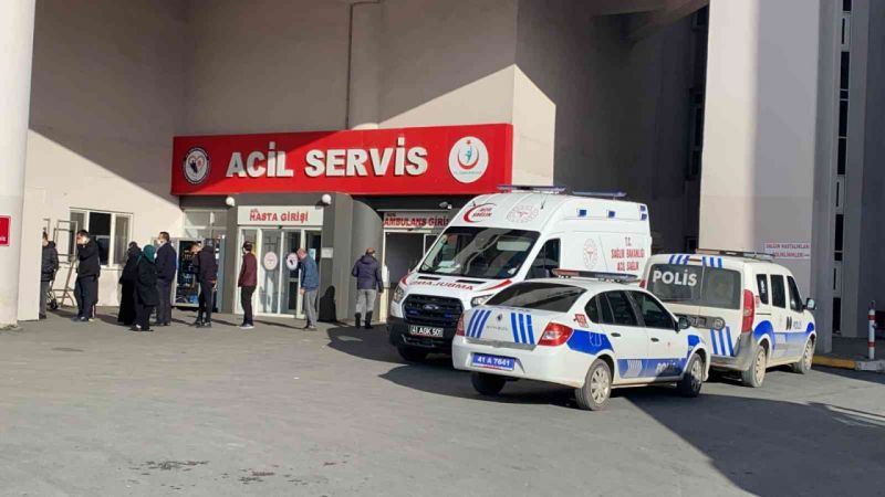 Okula dalan pitbull öğrencilere dehşeti yaşattı