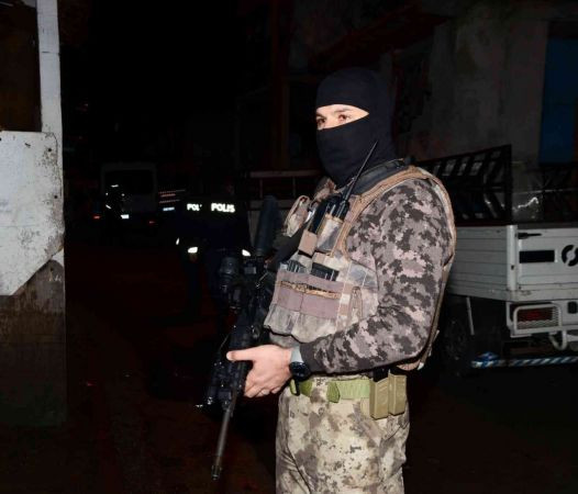 Kocaeli’de aranan şüphelilere polis operasyonu