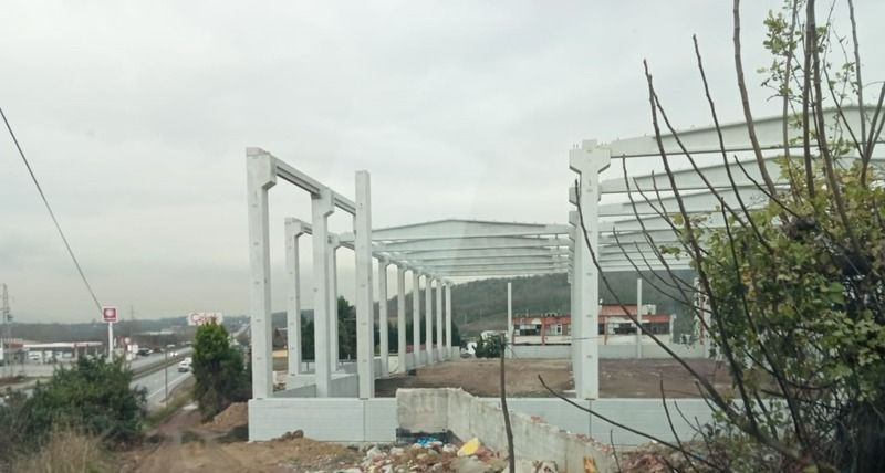 “Kaçak yapı yapıp, kiraladı!” Bu arazinin sahibinin ayrıcalığı ne?
