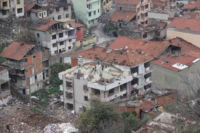 Türkiye rekorunun kırıldığı Cedit, hayalet şehre döndü