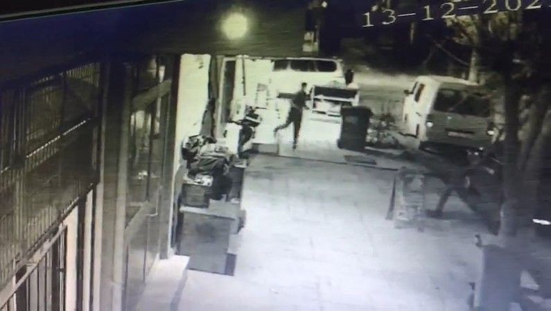 Kızgın fırından pişen tavuğu çaldılar
