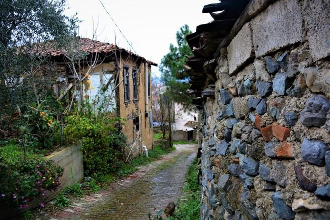 700 yıllık köyün tarihe tanıklık eden evleri
