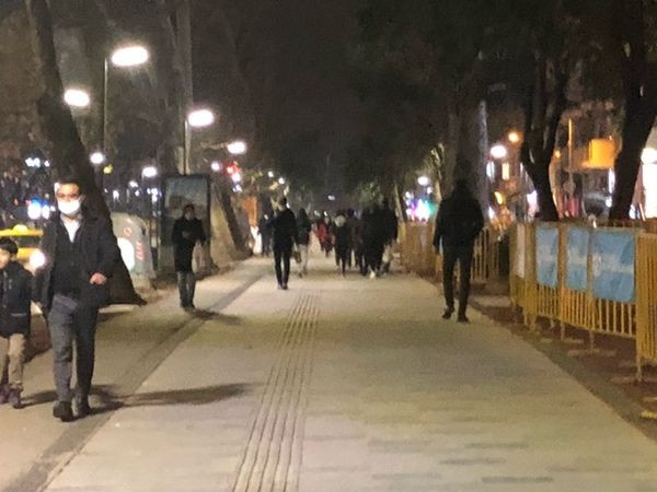 Yasaksız yılbaşında sokaklar doldu