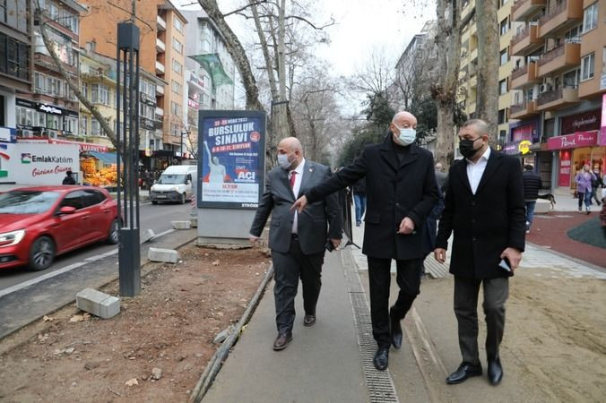 İzmit Belediyesi’nden AKP’ye Yürüyüş Yolu misillemesi!