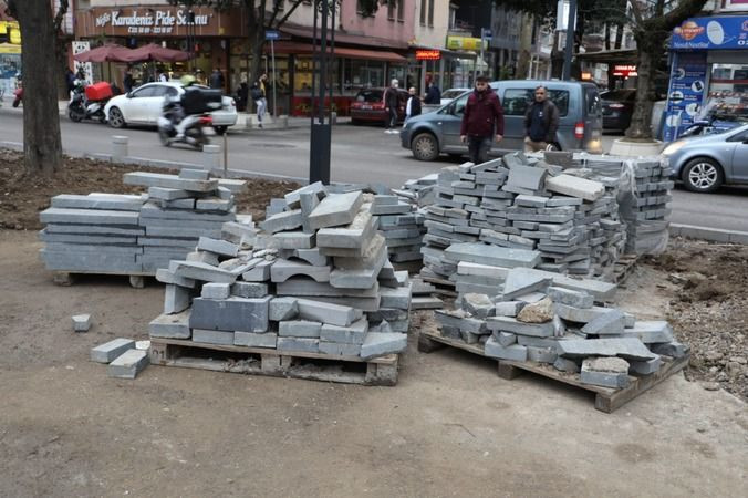 İzmit Belediyesi’nden AKP’ye Yürüyüş Yolu misillemesi!