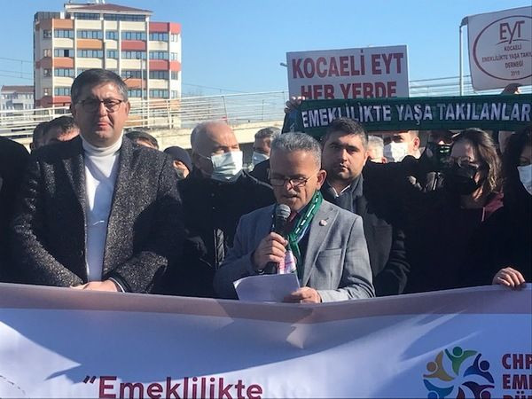 EYT başkanı siyasilere seslendi