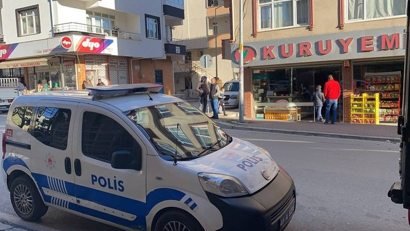 Tartışma silahlı kavgaya döndü: 1 ölü!