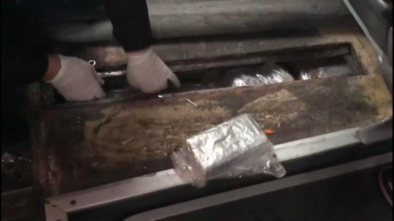 TEM’de yolcu otobüsünde 98 kilo uyuşturucu ele geçirildi