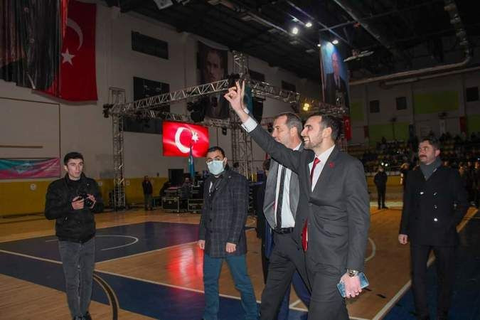 Sancaklı konserde konuştu: Gençlere saldırı var