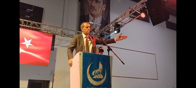 Sancaklı konserde konuştu: Gençlere saldırı var