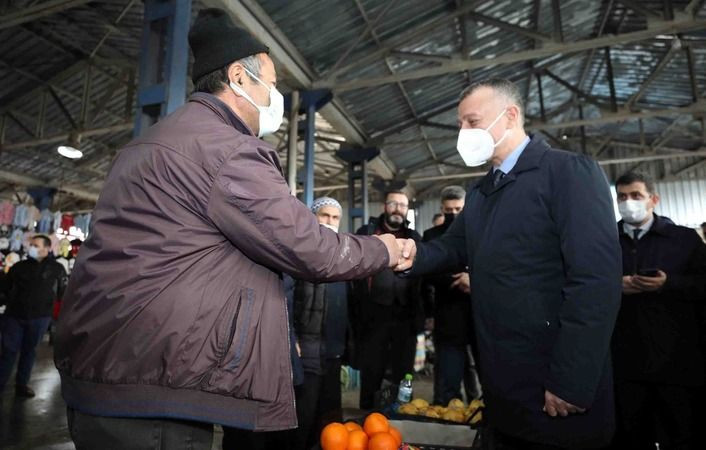 Çarşı pazar gezdi fiyatlardan bahsetmedi