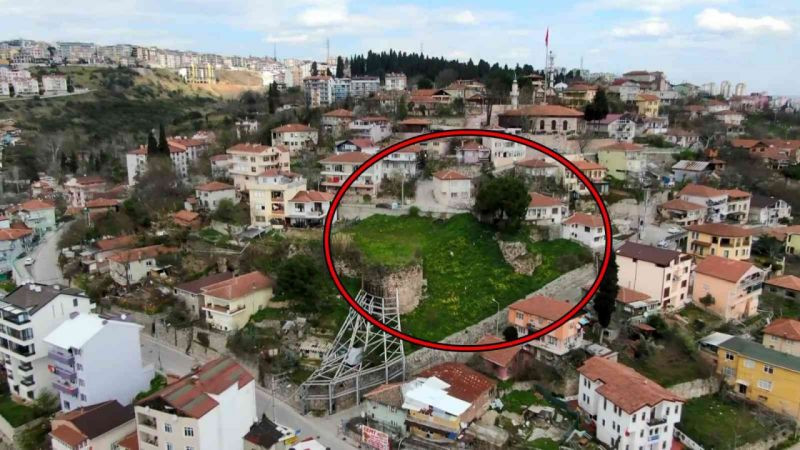Dünya’nın en büyük antik tiyatrosu bu şehrin altında yatıyor