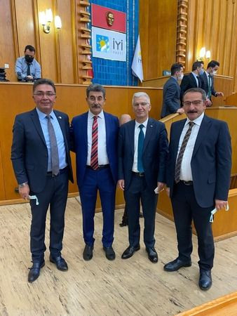 Zekeriya Özak resmen İYİ Partili