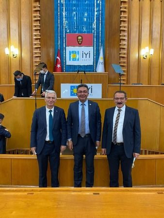 Zekeriya Özak resmen İYİ Partili