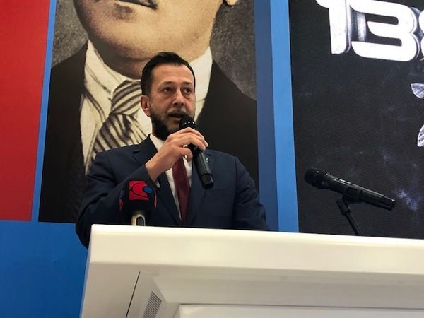 “Altı benzemez” dedi verdi veriştirdi