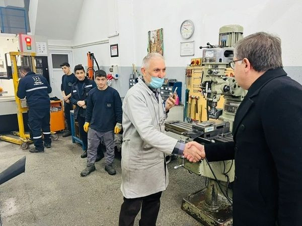 CHP’liler güne işçilerle başladı