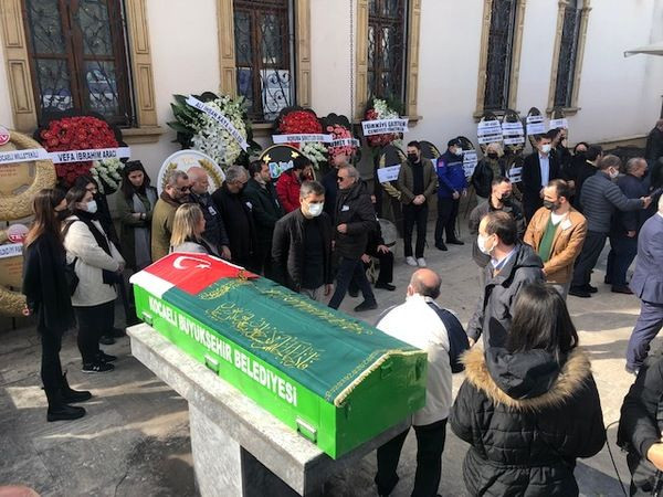 Güngör Arslan’a sevenlerinden son veda
