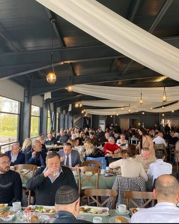 Meslektaşlarını topladı adaylığını duyurdu