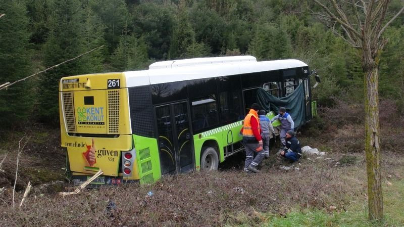 Yolcu otobüsü ormanlık ALANA UÇTU!