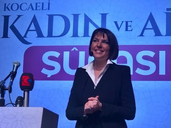 Ece Üner’den Kocaeli’de bir tuhaf İstanbul Sözleşmesi yorumu