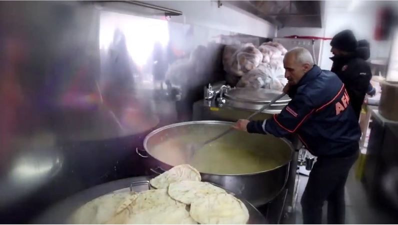 Kocaeli'nin yardım eli Ukrayna'da