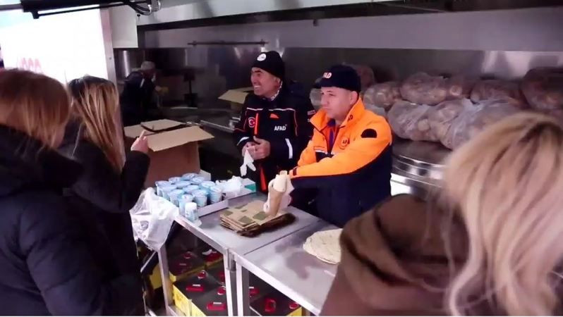 Kocaeli'nin yardım eli Ukrayna'da