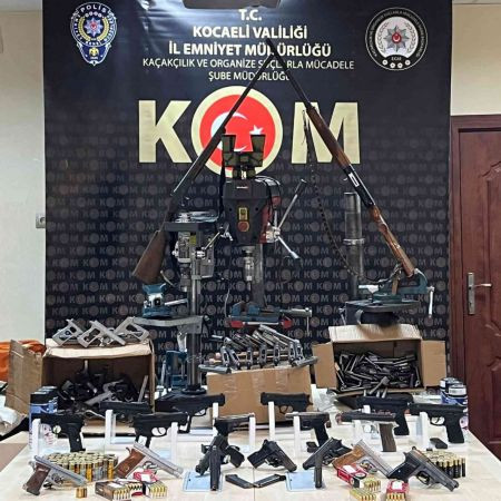Silah kaçakçılarına 44 gözaltı