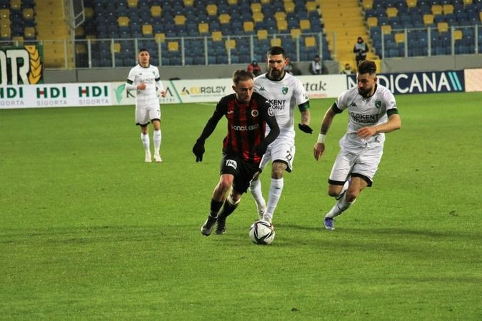 Kocaelispor 1 puana razı oldu