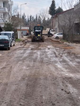 Umutlu Çakar’dan rol çalıyor!