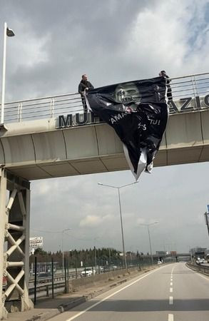 D-100'ü kapatıp Yazıcıoğlu için adalet istediler