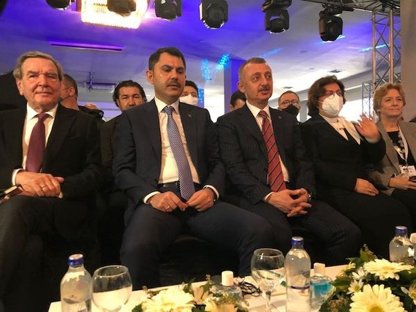 Güzel konuşuyoruz ama başarılı değiliz!