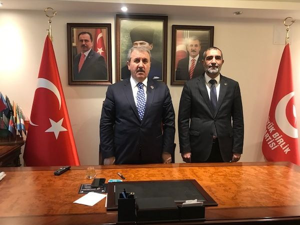 Destici partililerle buluştu