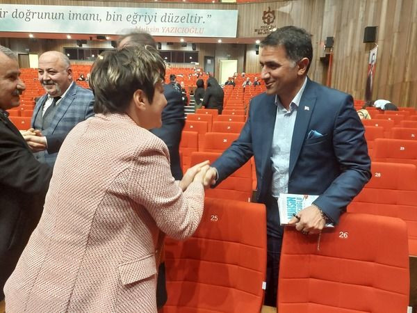 Cumhur İttifakı onu seviyor