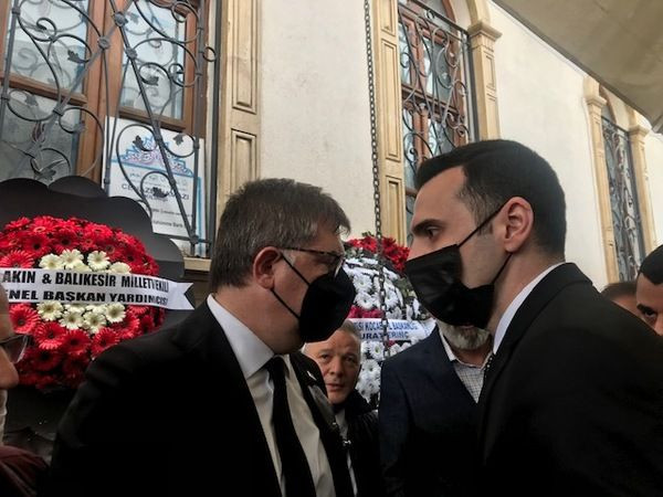 Yıldızlı’nın cenazesine akın ettiler...Son yolculuğuna uğurlandı