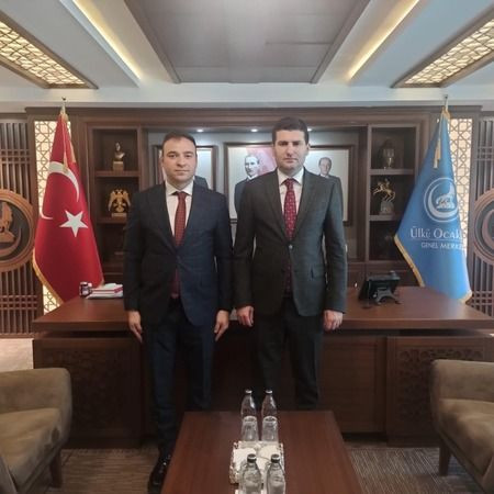 Ülkücü başkan Kocaelispor yönetimine verdi veriştirdi