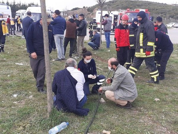 22 kişinin yaralandığı trafik kazasında CAN PAZARI YAŞANDI